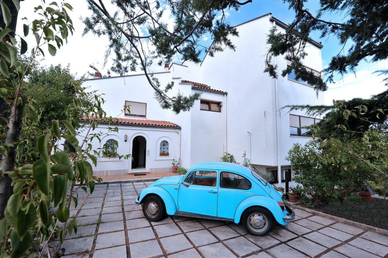 Apartament A Casa Di Galdino E Vittorianna LʼAquila Zewnętrze zdjęcie